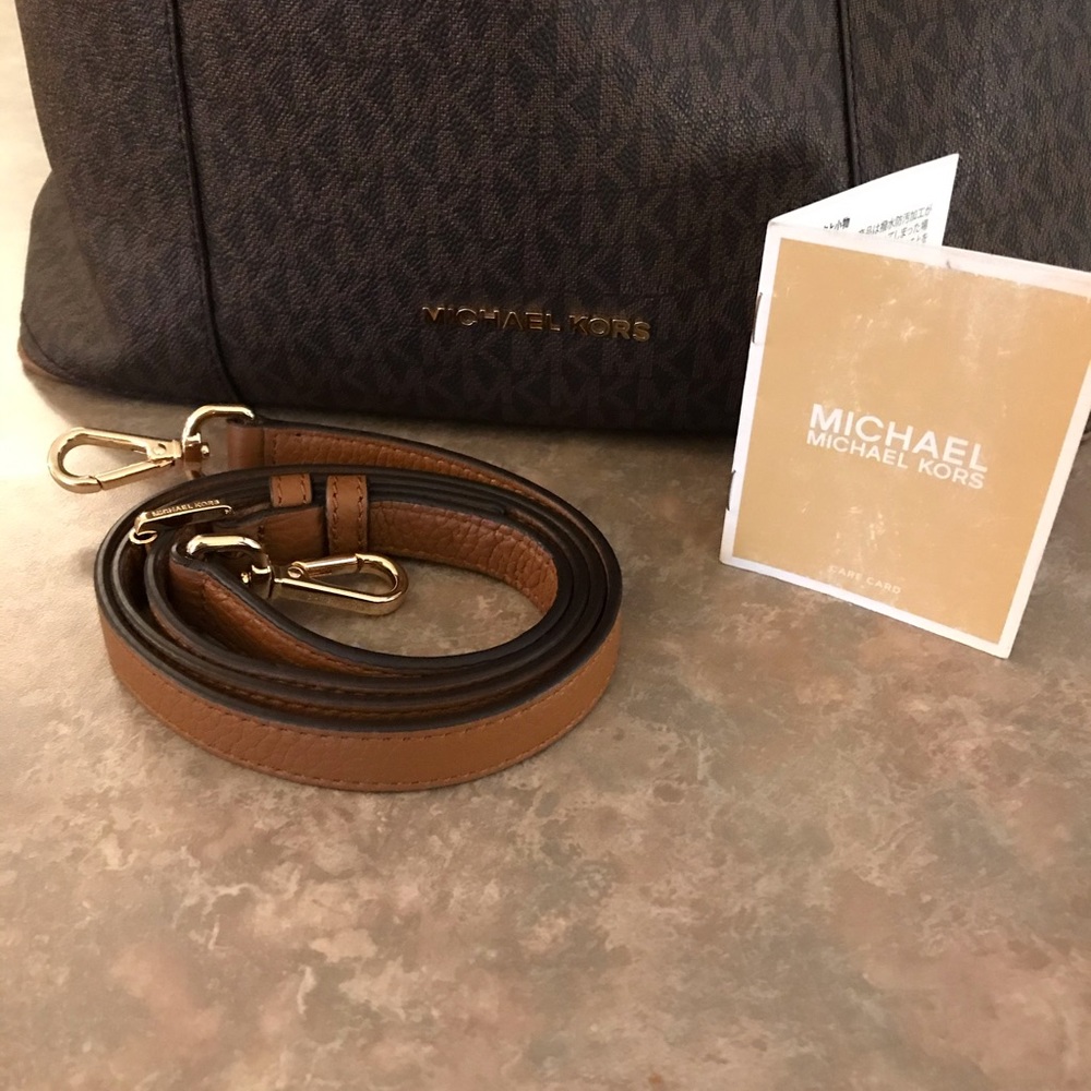 Michael Kors Large Monogram Brooklyn Shoul…